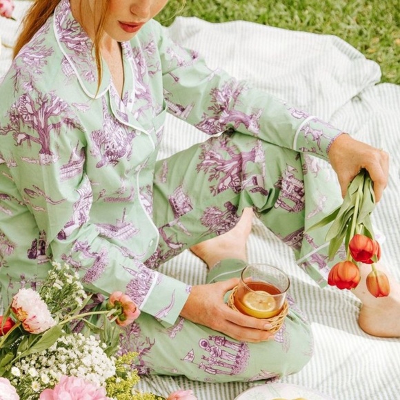 Katie Kime New Orleans Toile Pajama Set - Picture 1 of 8